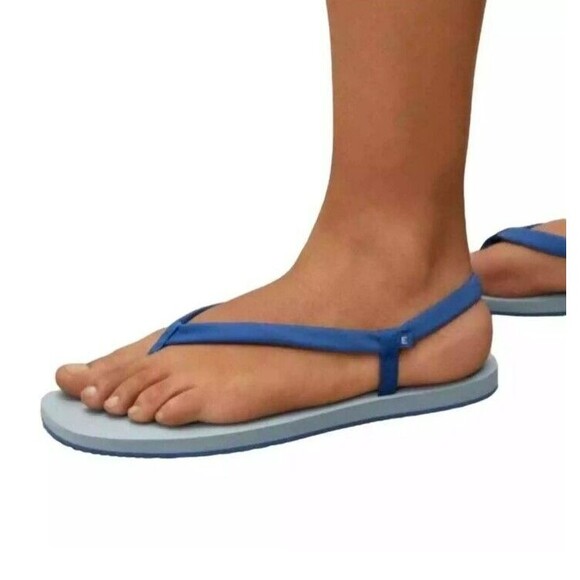 Everlane Shoes - Everlane Women's Size 7 ReNew Lycra Swim Flip Flop Sandals